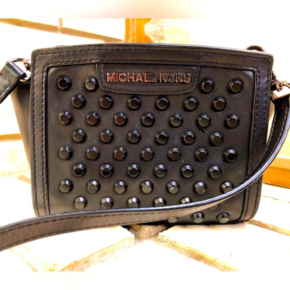 Michael Kors Handbags - 💥PRICE DROP💥 Michael Kors - Selma Studded Leather Mini Crossbody